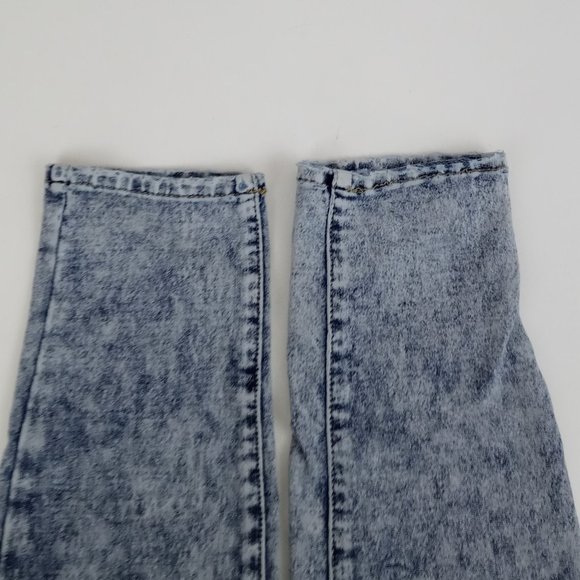 Wallflower Blue White Washed Jeans Size 7 - Picture 9 of 11
